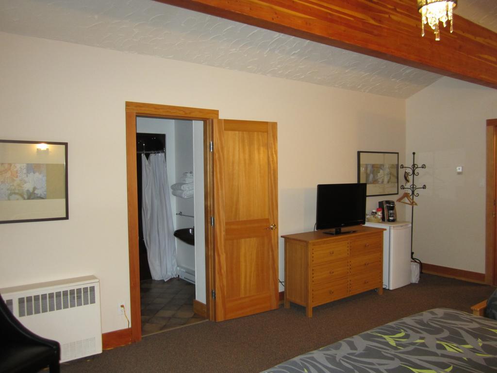 The Lodge At Skeena Landing Terrace Chambre photo